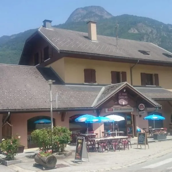 Le Grand Chatelard HÔTEL BAR RESTAURANT, hotel v destinaci Sainte-Marie-de-Cuines
