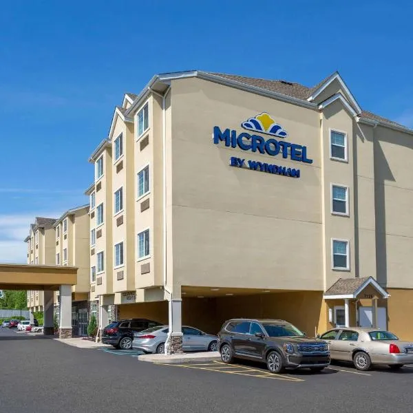 Microtel Inn & Suites by Wyndham Niagara Falls, hotel in Niagara Falls