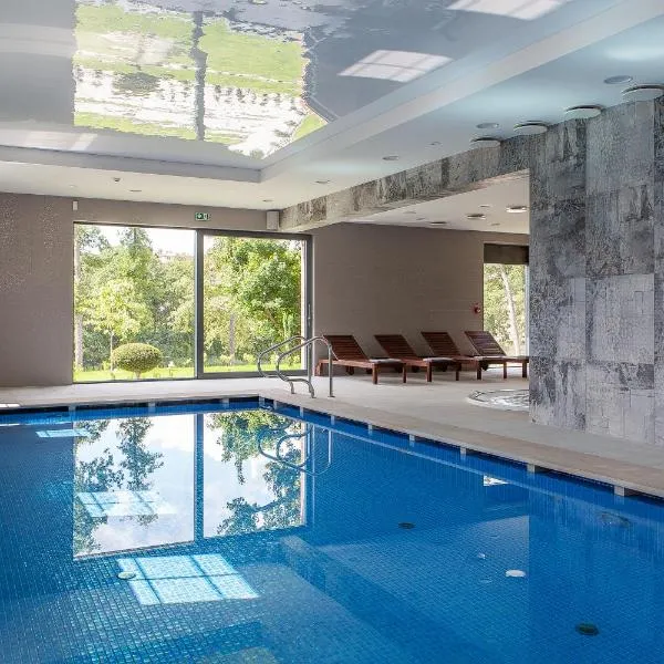 Leśny Dwór, hotel v destinaci Sulęczyno