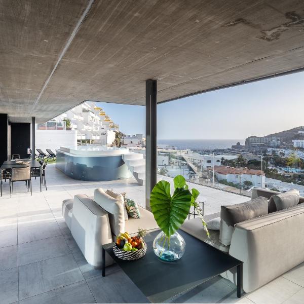 The One Luxury Apartments