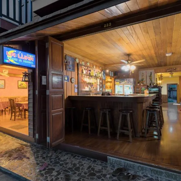 La Luna Italian Restaurant & Accommodation, hotel v destinaci Ko Lipe