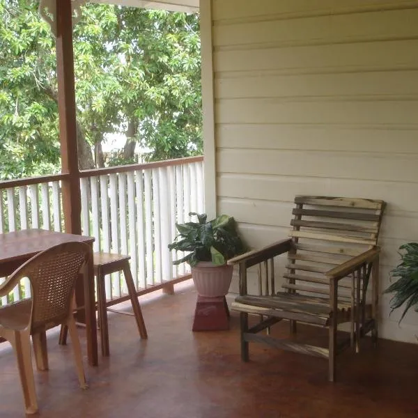 Finjam Cottage, hotell sihtkohas Port Antonio