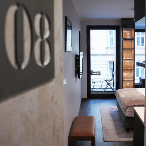 BOUTIQUE 108 - old city, luxury apt. with a garage