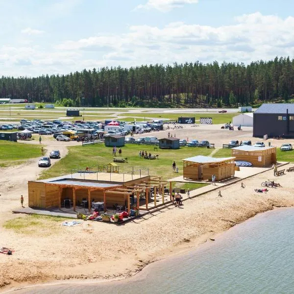 333 CAMPING PARK、Silakrogsのホテル