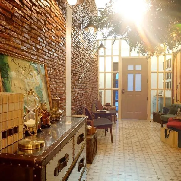 Hide and Seek Boutique Hometel, hotel in Bangkok