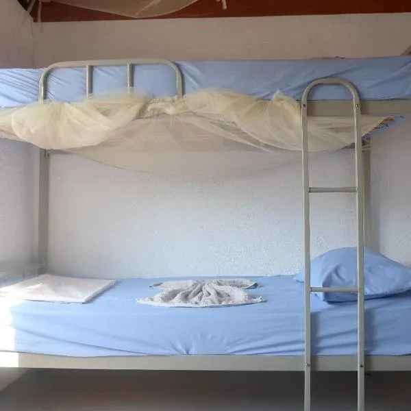 Atauro Dive Resort Backpackers Hostel, hotel di Beloi