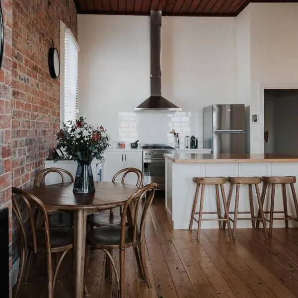 Apartments on Belmore -The Ferguson, hotel in Yarrawonga