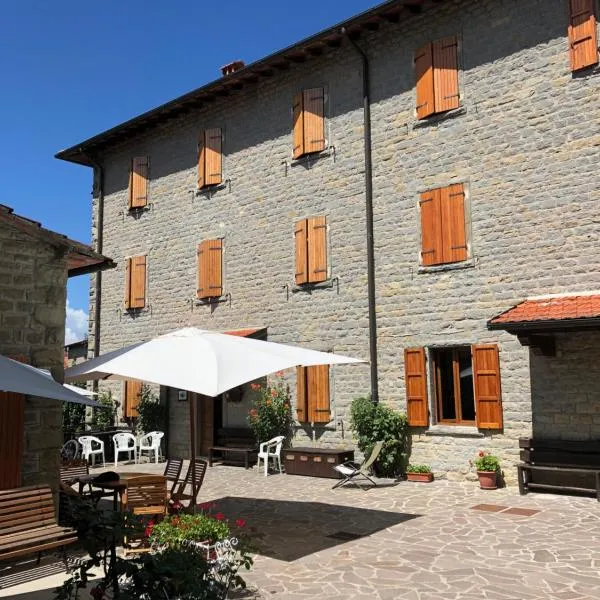 Albergo Ristorante Letizia, מלון בקיוזי דלה ורנה