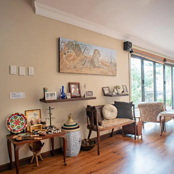 Ekhaya Guest House, hotel in Ballito