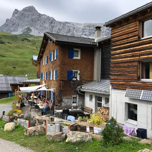 Berghaus Sulzfluh, hotel a Sankt Antönien