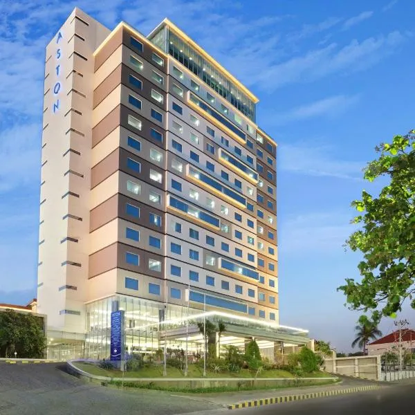 Aston Kupang Hotel & Convention Center, hotel en Kupang