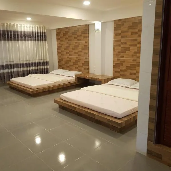 Lucky 190、チャウドックのホテル