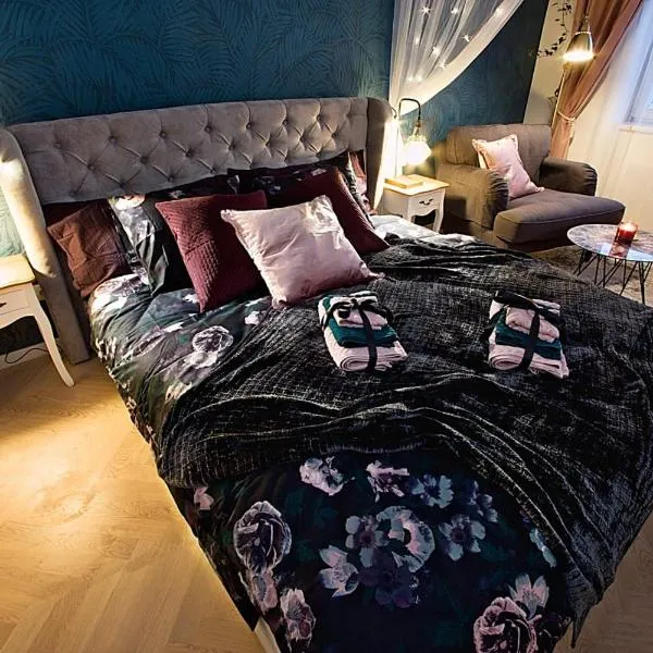 Romantic designer apartment Prague, hotel v Praze