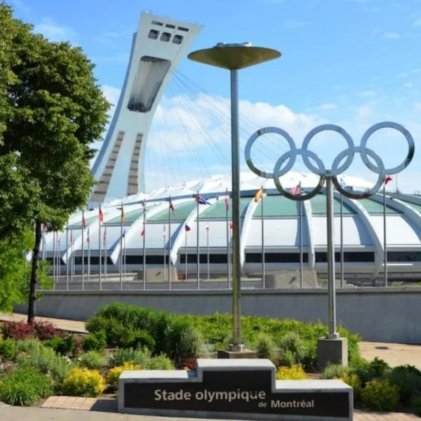 HoMa Homestay Hotel by Olympic Stadium Montreal Auberge-Hostel, hotel in Montréal