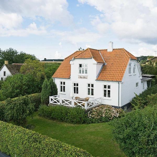 6 person holiday home in Svaneke