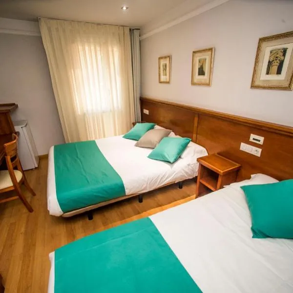 Hotel Alba, готель у місті Сорія