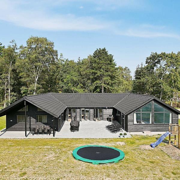 Eight-Bedroom Holiday home in Frederiksværk