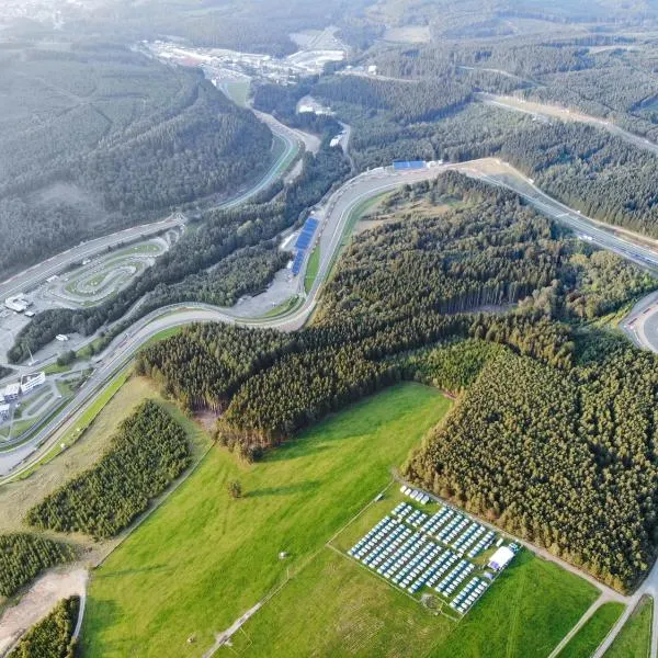 GPtents-Spa-Francorchamps, hotel in Stavelot