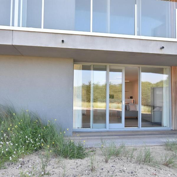 luxury apartment right by the sea