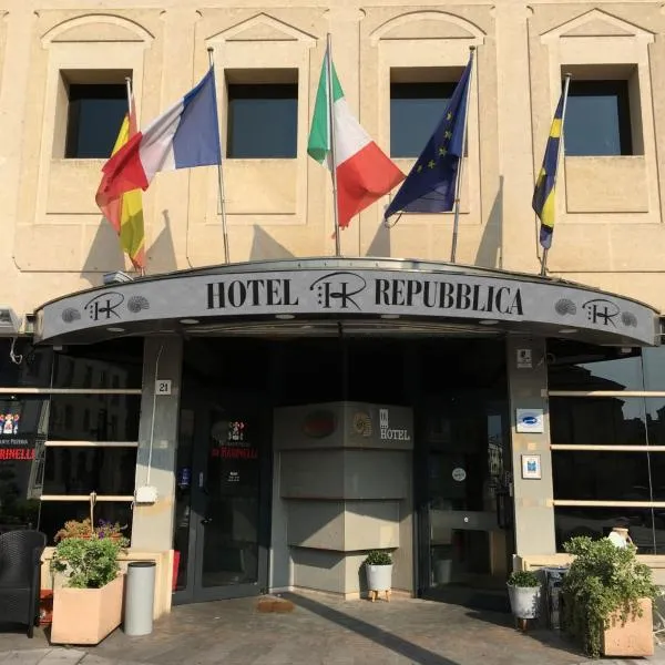 HR Hotel, hotel em Monfalcone