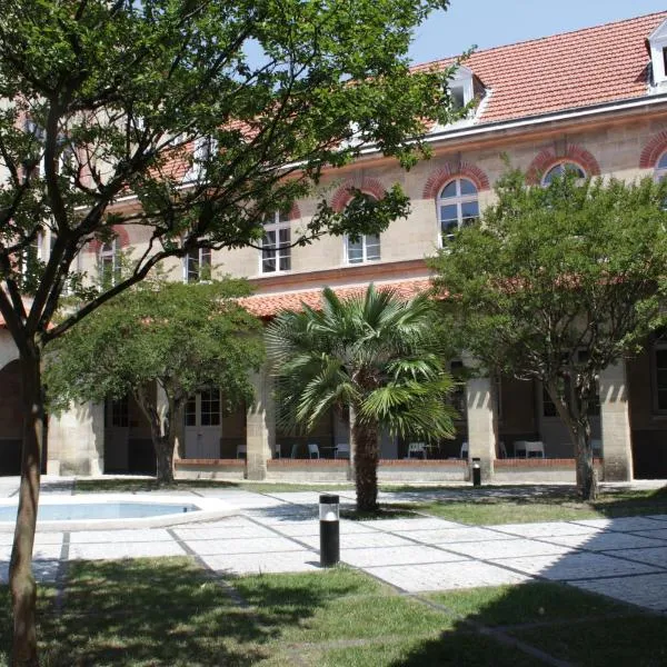 Hotel Saint Louis Beaulieu - Bordeaux, ξενοδοχείο στο Μπορντώ
