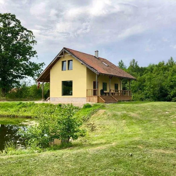 Guesthouse Sidrabozoli, hotel v destinaci Līči