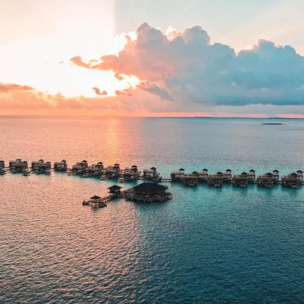 Angsana Velavaru In-Ocean Villas - Enjoy 2 pax 50 percent off seaplane and for 4 nights and above, Book Stay period from18 June to 30 Sep 2025，位于妮兰朵南环礁的酒店