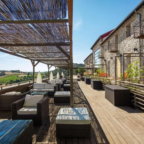 Domaine Riberach - Restaurant étoilé - Spa - Piscine naturelle - Vignoble bio, hotel sa Bélesta