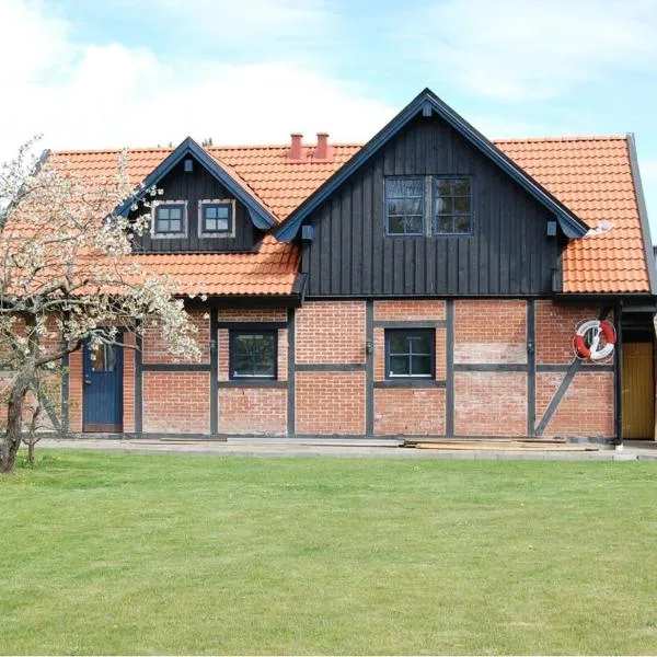 Roliga semestrar i Åhus!, hôtel à Åhus