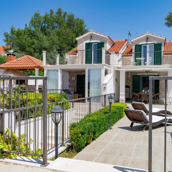 Villa Julia 16 people