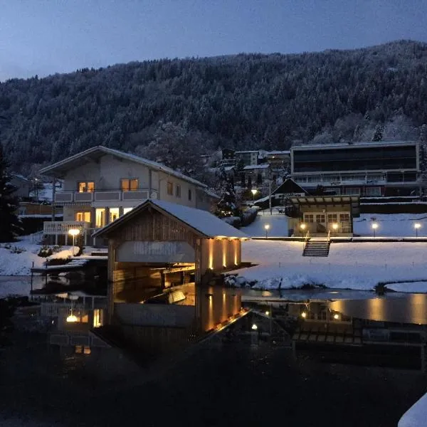 Seehotel Hoffmann, hotel v destinaci Steindorf am Ossiacher See