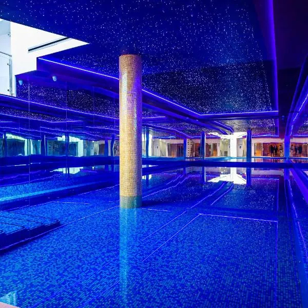 Atrium Hotel Heathrow, hotel di Hillingdon