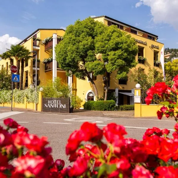 Hotel Santoni Freelosophy ***, hotel en Nago-Torbole
