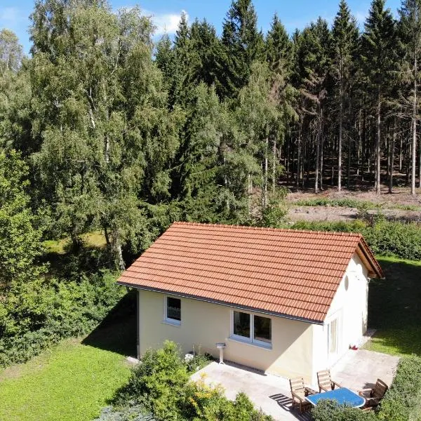 Bungalow am Waldesrand/ Haus Konrad, hotel em Suhl