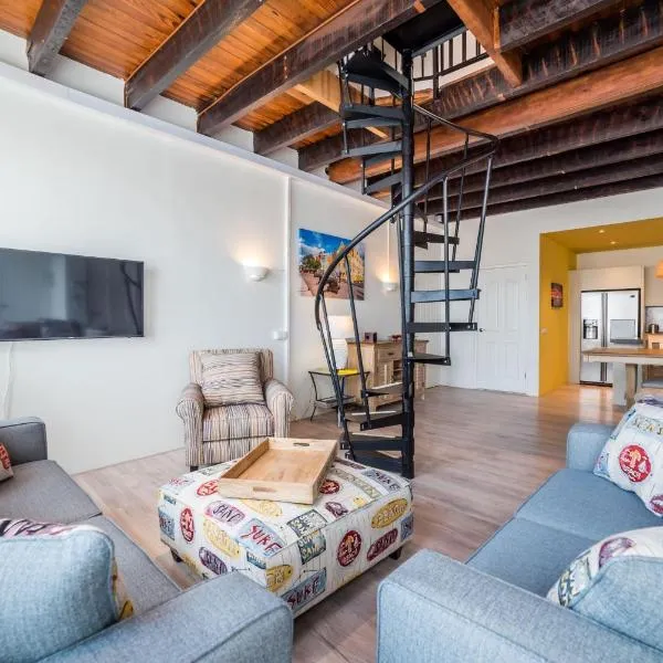 Punda City Centre Penthouse – hotel w mieście Willemstad