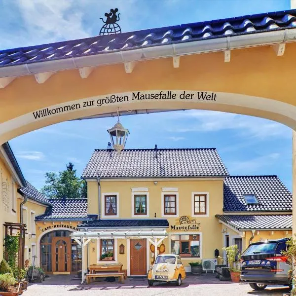 Hotel Am Eifelsteig, hotel em Neroth