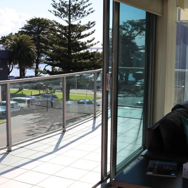 507 At The Waves, hotell Cowesis