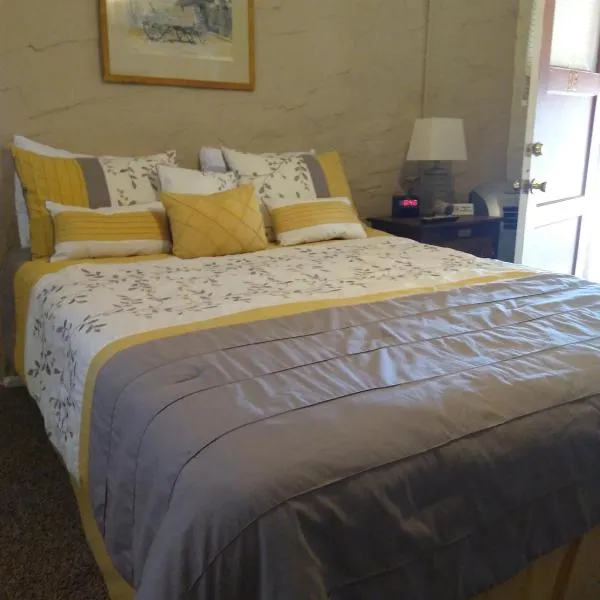 Grand Canyon West Hotel Sheps Miners Inn, hotel in Chloride