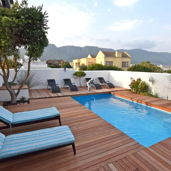 Apartment Dolphin House, hotel in Hermanus