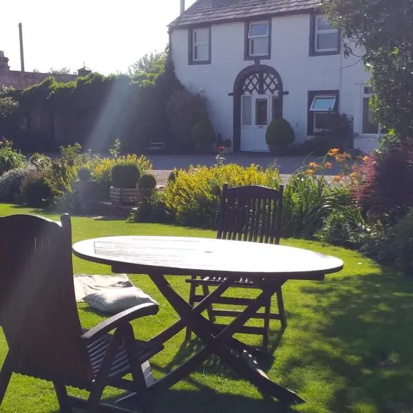 The White House Guest House, hôtel à Penrith