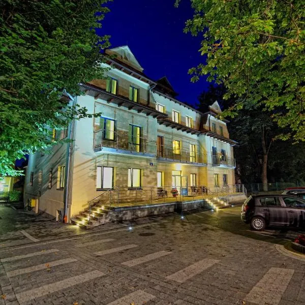 Parkowy Dworek, hotel en Rabka