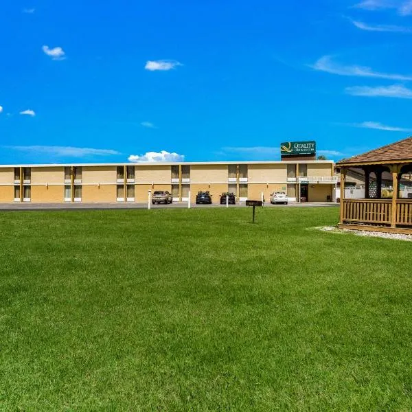 Quality Inn & Suites Plattsburgh, hotel u gradu 'Plattsburgh'