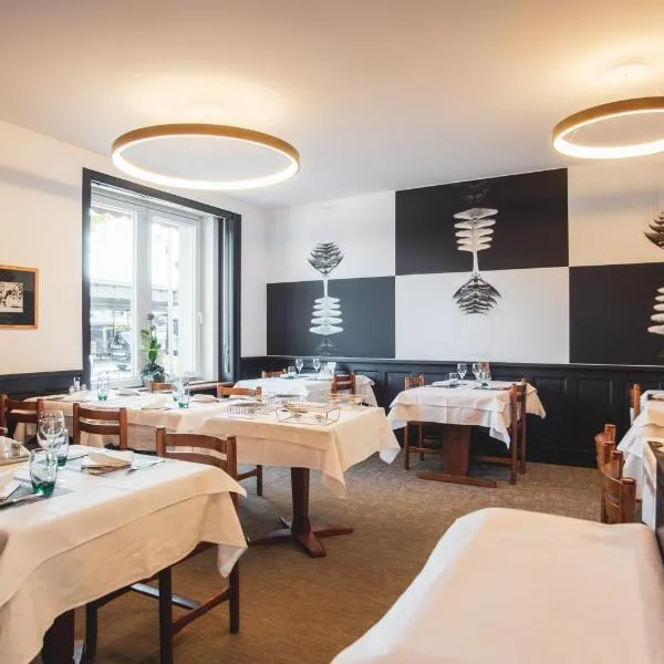 Hôtel Victoria, מלון בדלמונט