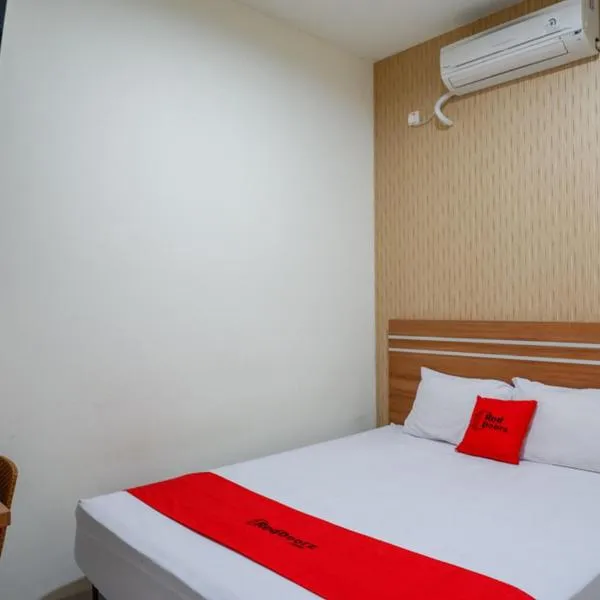 RedDoorz near Living Plaza Purwokerto, ξενοδοχείο σε Purwokerto
