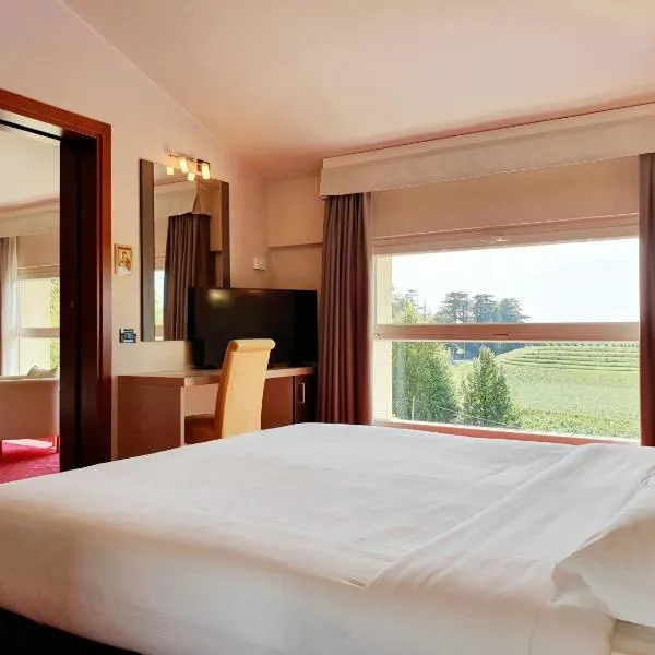 Hotel Ristorante al Giardinetto、Colle Umbertoのホテル