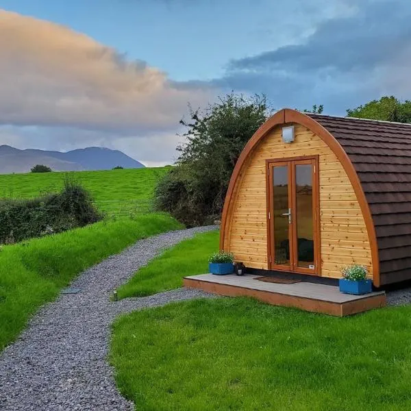 Farmyard Lane Glamping، فندق في كيلارني