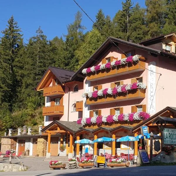 Hotel La Roccia, hotel in Passo del Tonale