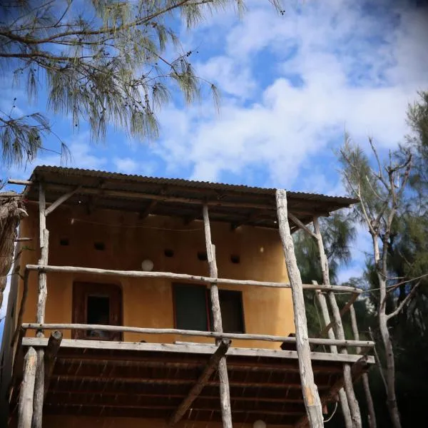 Tree House Cottage, Ocean View, ξενοδοχείο σε Praia do Tofo