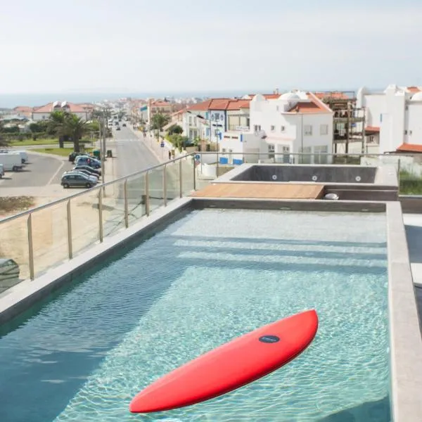 Surfers Lodge Peniche, khách sạn ở Peniche