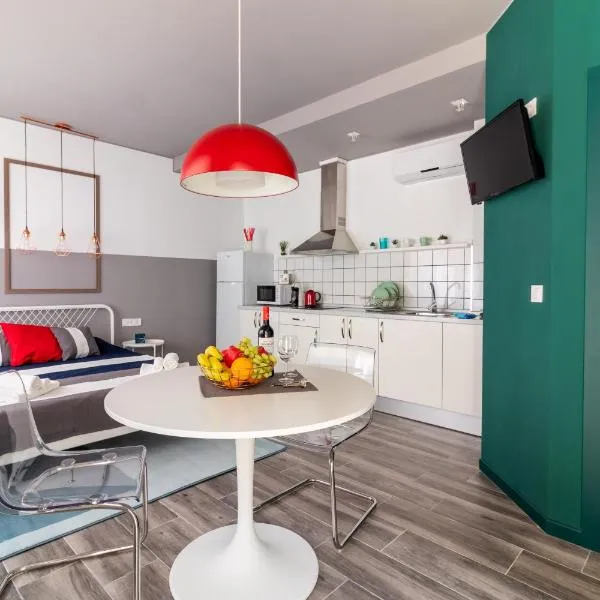 Apartamentos Navío, hotel in Valencia